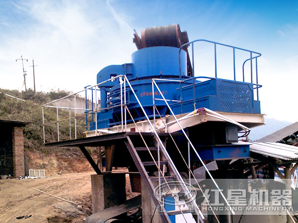 由VSI制砂機(jī)組成的制砂生產(chǎn)線 由VSI制砂機(jī)組成的制砂生產(chǎn)線