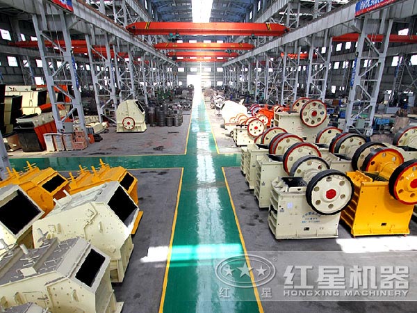 固定式破碎機(jī)生產(chǎn)車間 固定式破碎機(jī)生產(chǎn)車間