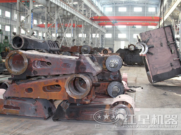顎式破碎機生產(chǎn)車間 顎式破碎機生產(chǎn)車間