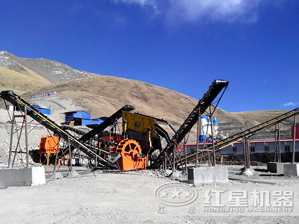 制砂生產(chǎn)現(xiàn)場 制砂生產(chǎn)現(xiàn)場