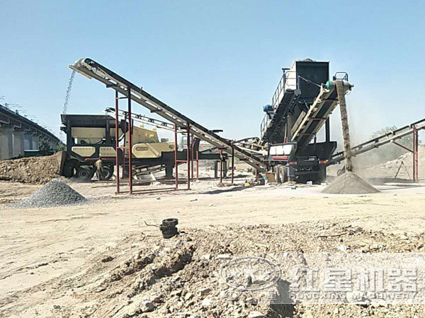 移動制砂機(jī)工作現(xiàn)場 移動制砂機(jī)工作現(xiàn)場