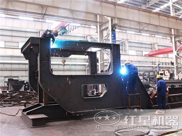 移動(dòng)制砂機(jī)生產(chǎn)車間 移動(dòng)制砂機(jī)生產(chǎn)車間