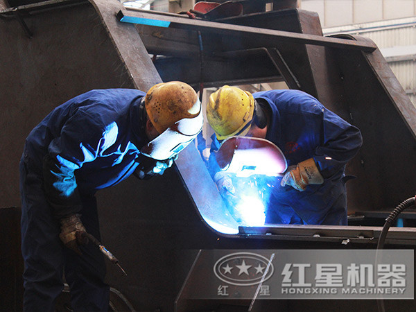 打沙機(jī)生產(chǎn)車間 打沙機(jī)生產(chǎn)車間