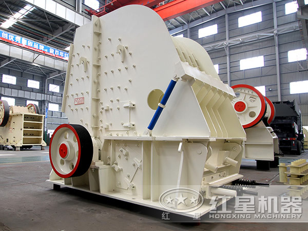 想要高產(chǎn)穩(wěn)產(chǎn)優(yōu)產(chǎn)——選擇反擊式破碎機，演繹一出破碎好戲