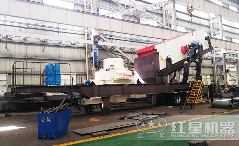 移動(dòng)式制砂機(jī)生產(chǎn)車間 移動(dòng)式制砂機(jī)生產(chǎn)車間