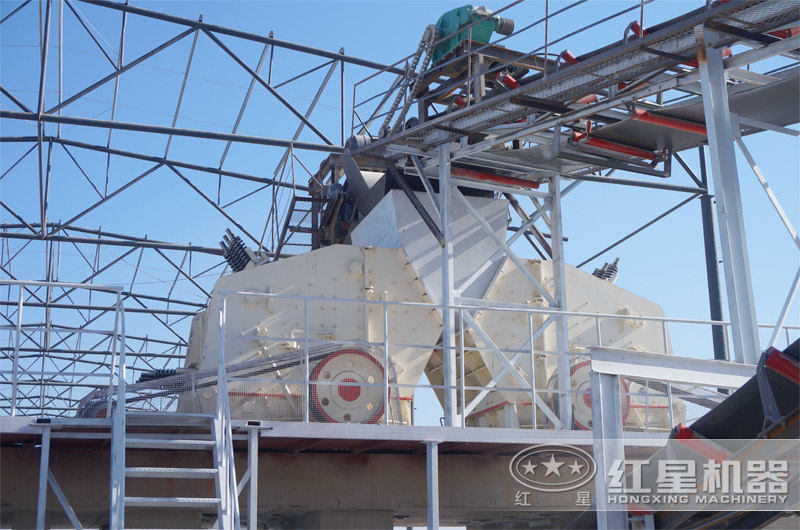 石灰石破碎現(xiàn)場實拍 石灰石破碎現(xiàn)場實拍