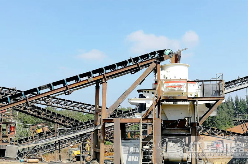 固定式制砂機(jī)現(xiàn)場(chǎng)實(shí)拍 固定式制砂機(jī)現(xiàn)場(chǎng)實(shí)拍