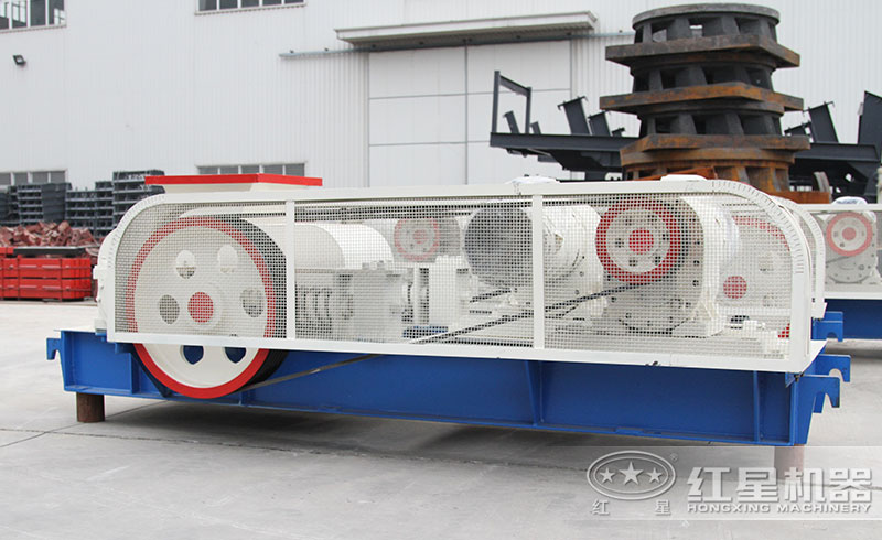 輥式制砂機(jī) 輥式制砂機(jī)