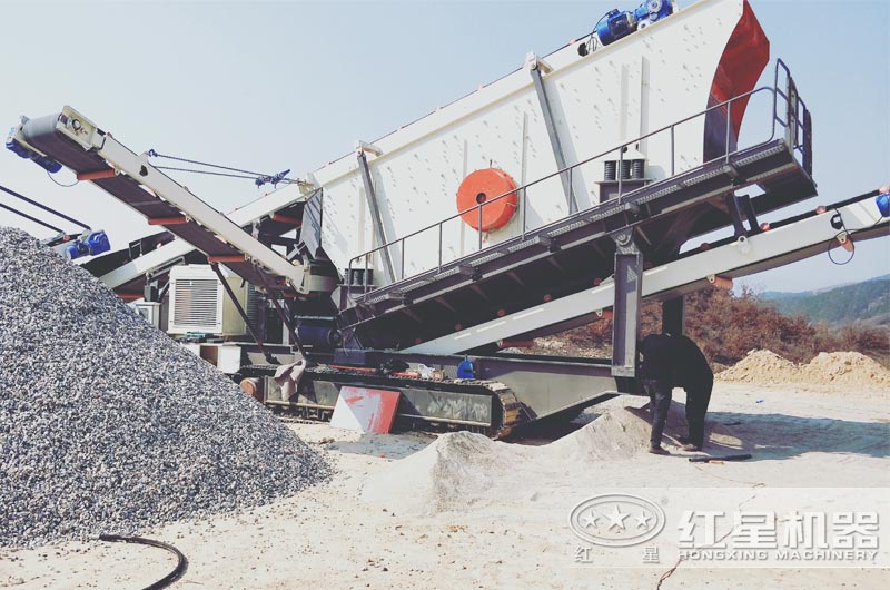 振動篩制造廠家就找河南紅星，固定式、移動式都有