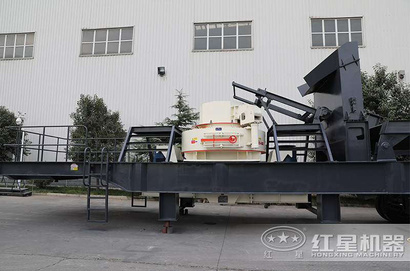 行走生產(chǎn)的輪胎移動制砂設(shè)備 行走生產(chǎn)的輪胎移動制砂設(shè)備