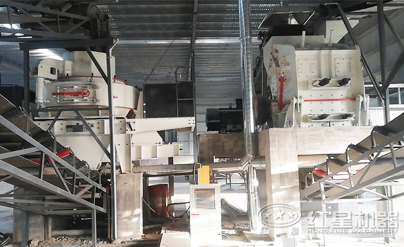 客戶來廠咨詢：想購買日產(chǎn)1000噸的制砂機，有推薦的型號嗎？