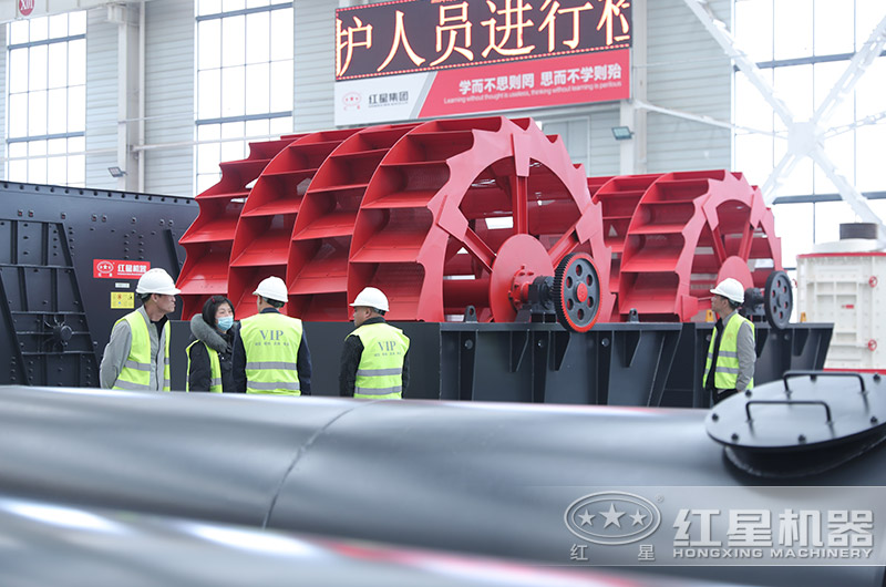 客戶來(lái)廠考察設(shè)備 客戶來(lái)廠考察設(shè)備