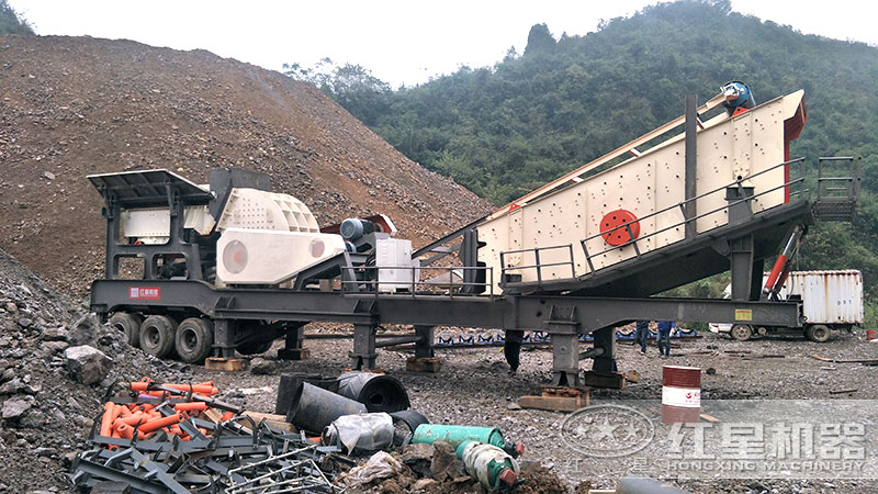 搭載重錘式破碎機 搭載重錘式破碎機