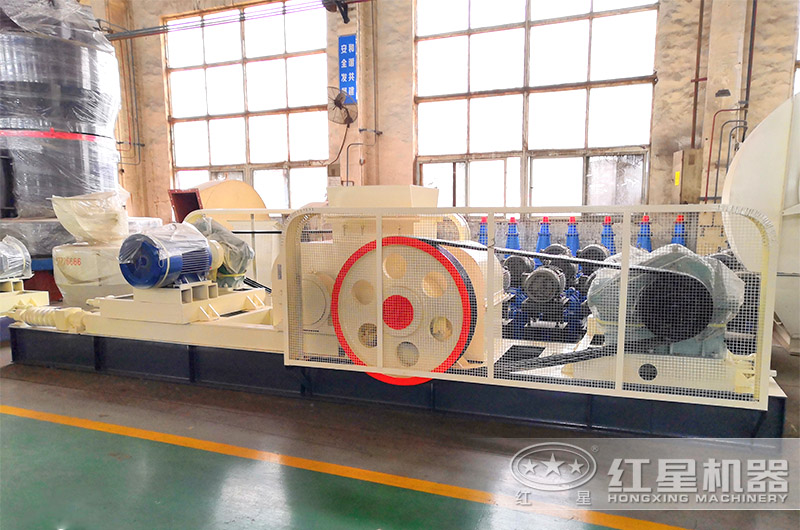 全液壓對輥制砂機(jī) 全液壓對輥制砂機(jī)