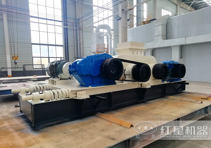 鵝卵石制成沙子用對輥制沙機還是沖擊制砂機，哪個好用