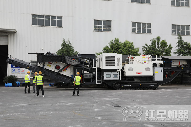 客戶來廠參觀玄武巖破碎設(shè)備 客戶來廠參觀玄武巖破碎設(shè)備